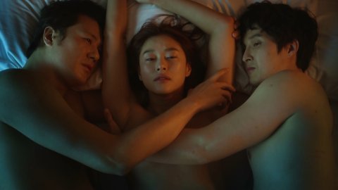 Ye Ji-won (Ji-won Ye) - Nude & Sexy Videos in Busted! (2019)