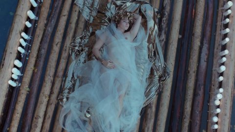 Yuliya Aug, Tamara Nikishina - Nude & Sexy Videos in Metamorphosis (2015)