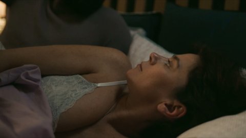 Anna Friel - Nude & Sexy Videos in Butterfly s01e01 (2018)