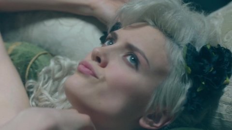 Wallis Day - Nude & Sexy Videos in Will s01e02 (2017)
