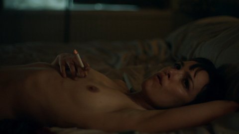 Jody Balfour - Nude & Sexy Videos in Rellik s01e05 (2017)