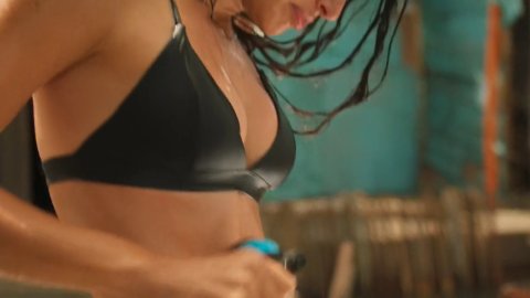 Tania Raymonde - Nude & Sexy Videos in Deep Blue Sea 3 (2020)