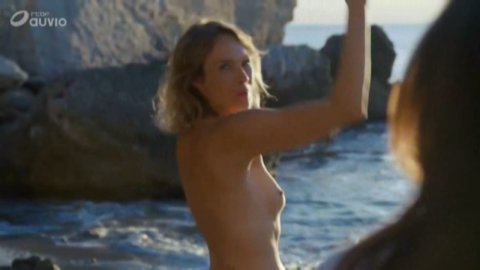 Alexandra Vandernoot - Nude & Sexy Videos in Crimson Wedding s01e05 (2018)